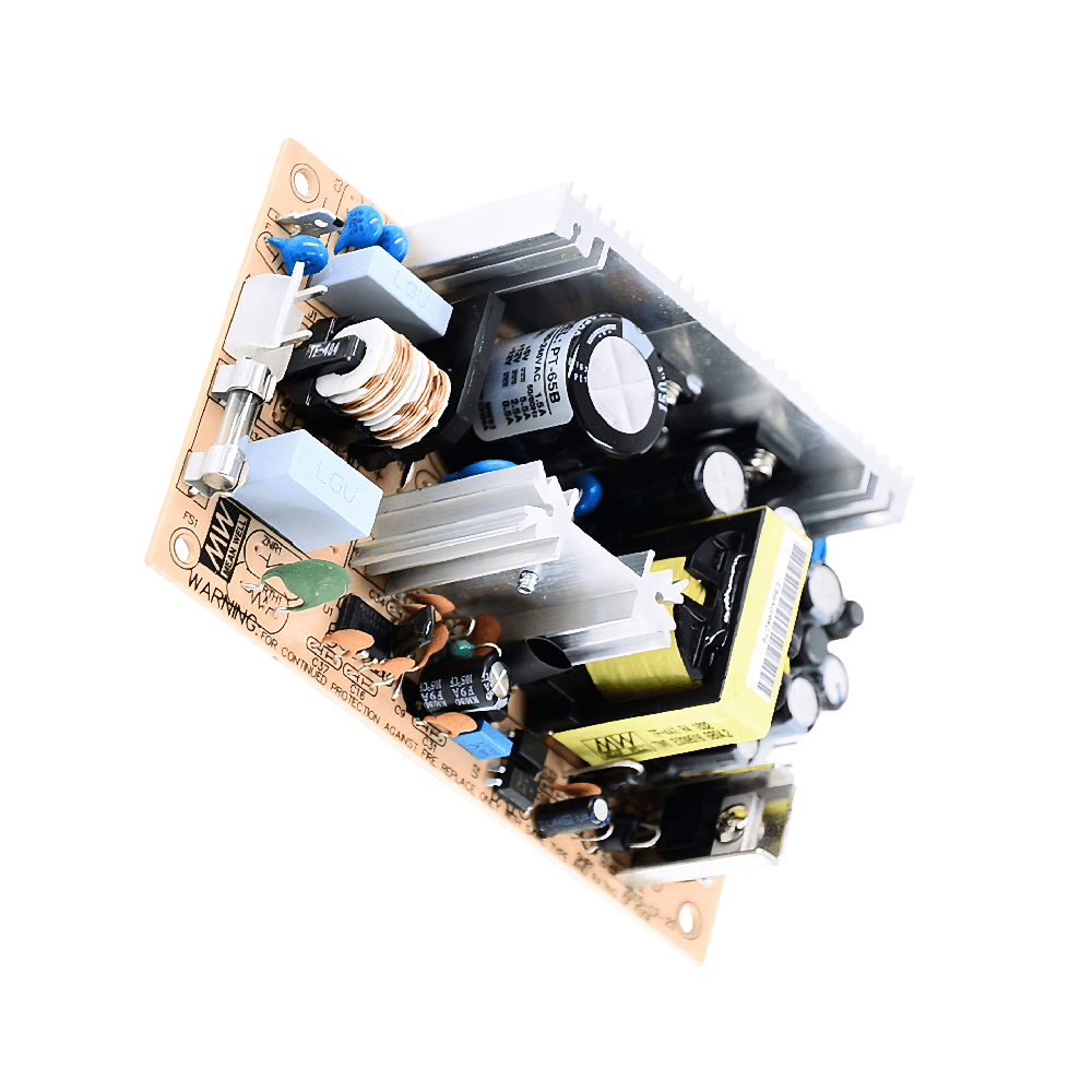 PT-6503  65W 三組輸出開(kāi)關(guān)電源